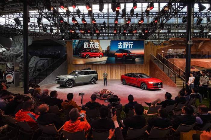 福特全明星阵容登陆2025广州车展凯发k8网站登录“放天性去野行”(图2) 福特全明星阵容登陆2025广州车展凯发k8网站登录“放天性去野行”(图2)